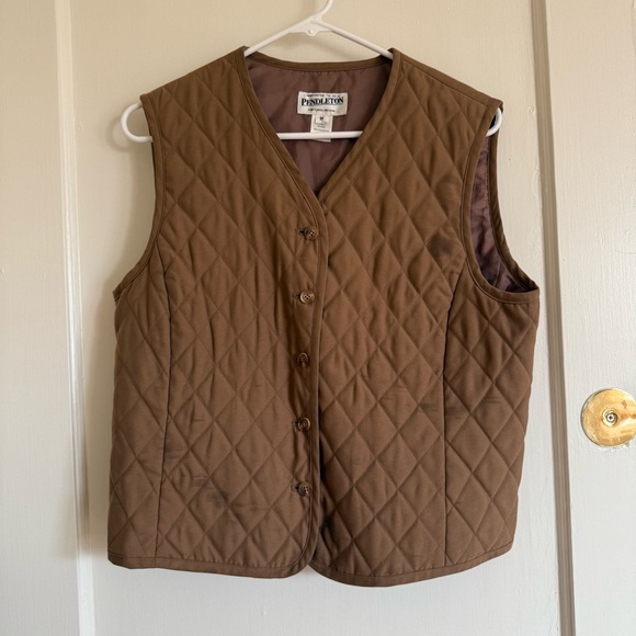 Pendleton Tan Quilted Vest - Picture 1 of 4